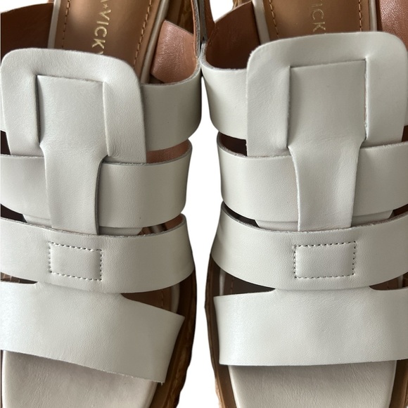 Women's Cream Platform Sandals - Picture 5 of 8